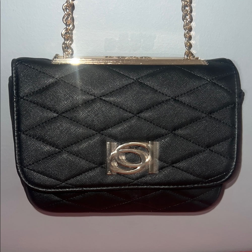 bebe Elegant Black Quilted Chain Crossbody/Shoulder Bag NWOT
